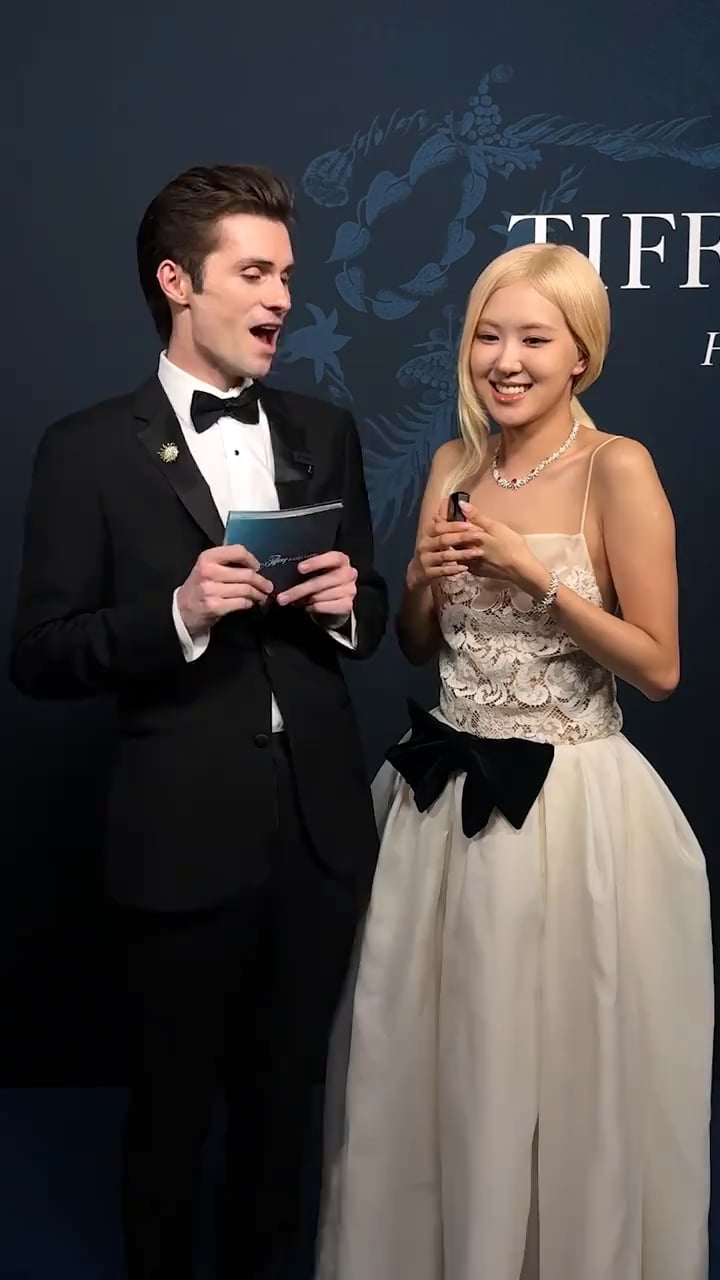 ROSÉ for Tiffany & Co. | TikTok Update