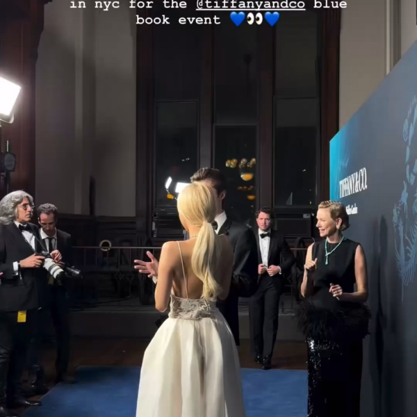 260417 ROSÉ (vampirehollie) IG Story Update