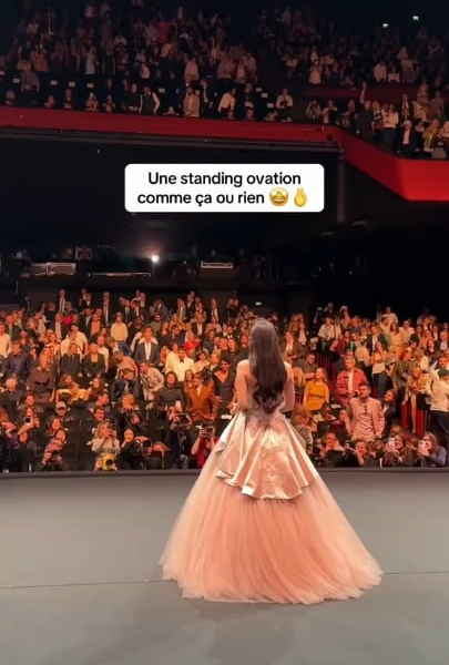 260423 Jisoo gets a standing ovation @ CANNESERIES Season 9
