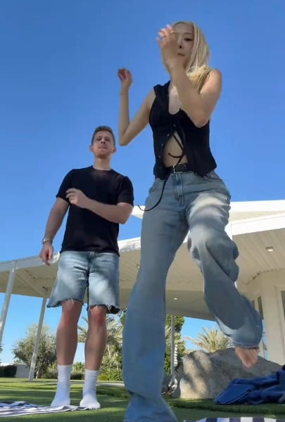 260415 Rosé TikTok Update