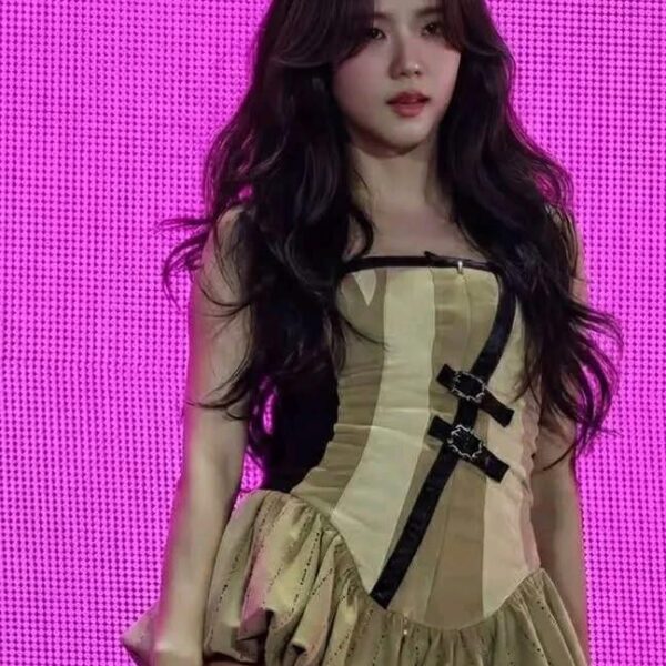 Anyone knows where I can get rhis pic of Jisoo in HD or 4K?