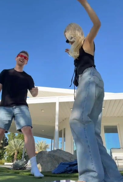 260415 Rosé TikTok Update