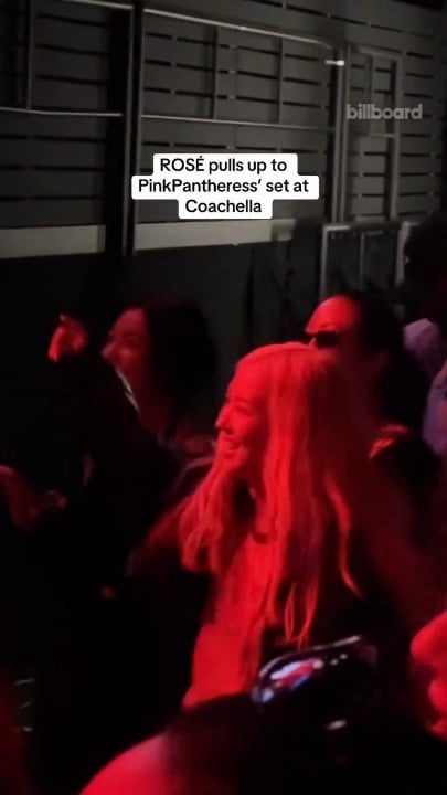 260412 Rosé at PinkPantheress's Set @ Coachella 2026