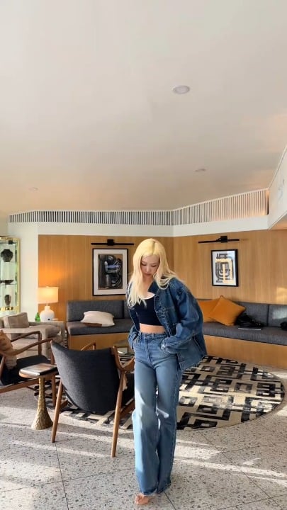 260418 Rosé TikTok Update