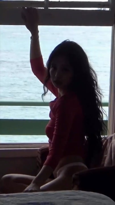 260330 Jennie x Frankies Bikinis