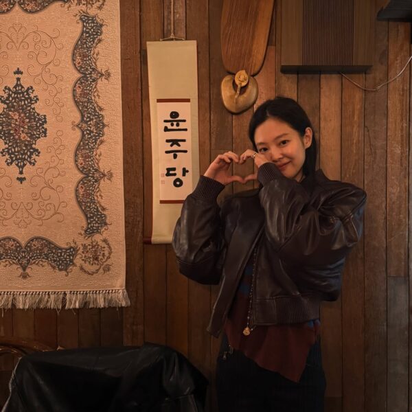 260417 yunjudang IG Update w/ Jennie