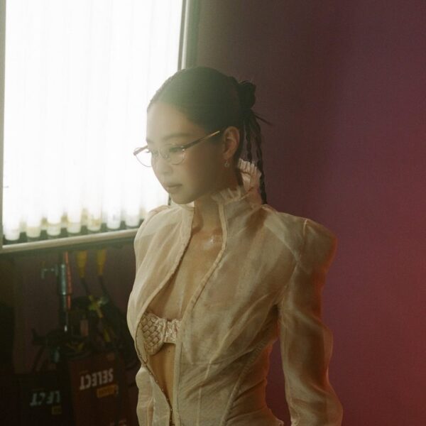 260411 Jennie IG Update