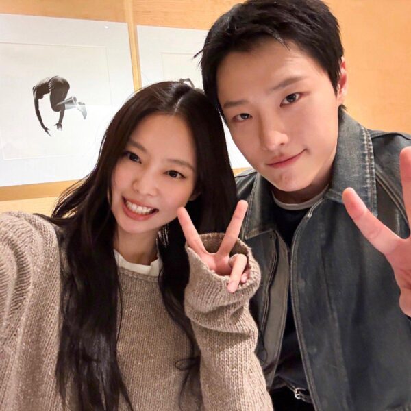 260429 Jennie (ODDATELIER) IG Story Update w/ WOODZ