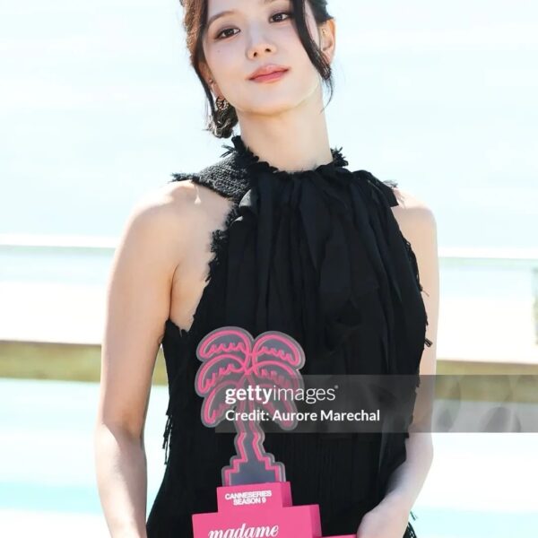 260424 Jisoo @ Hotel Barrière Le Majestic Cannes