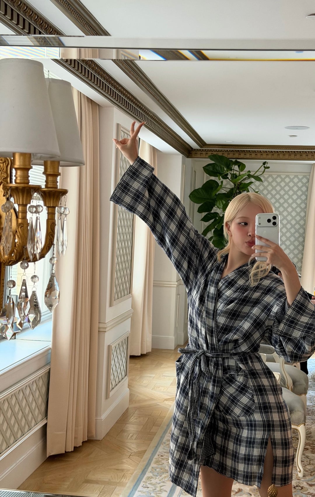 260418 Rosé x Tiffany & Co. for Vogue