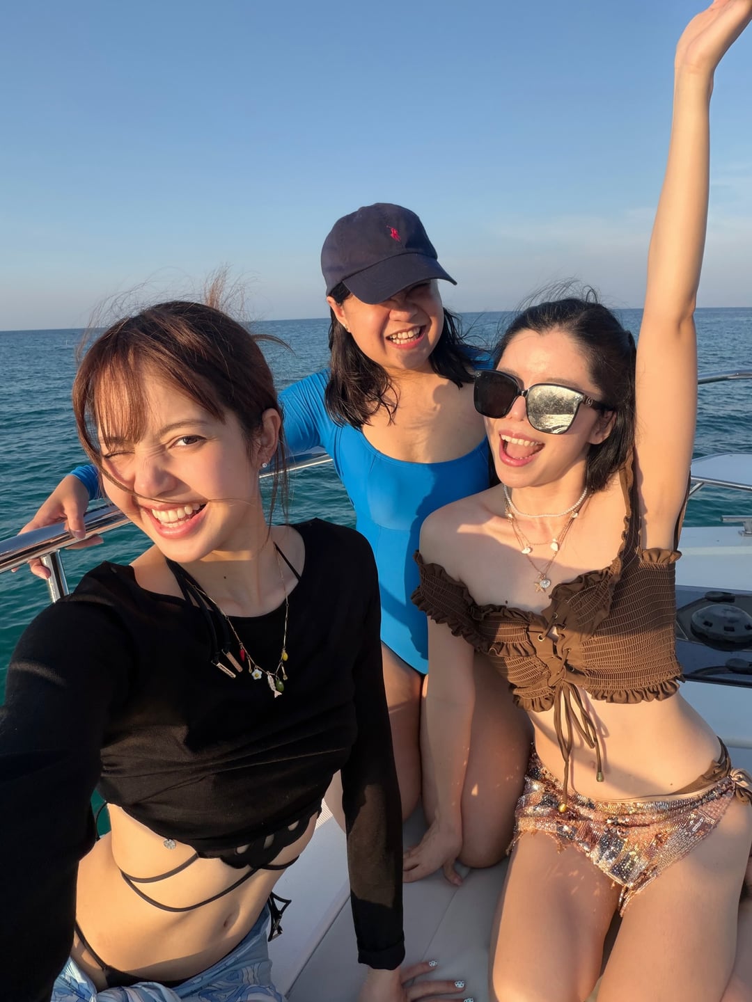 260414 gukoiiz IG Update w/ Lisa