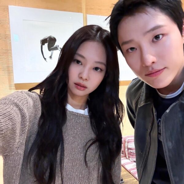 260429 WOODZ IG Update w/ Jennie
