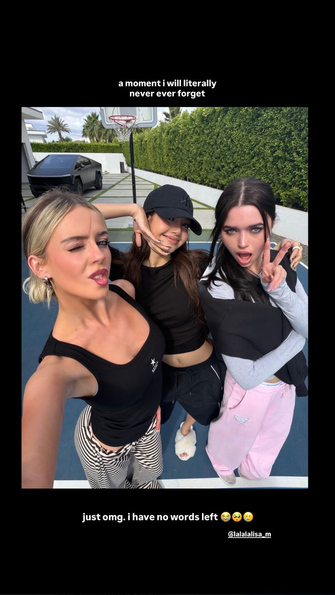 260416 brookeblewittt & jessqualter IG Story Updates w/ Lisa