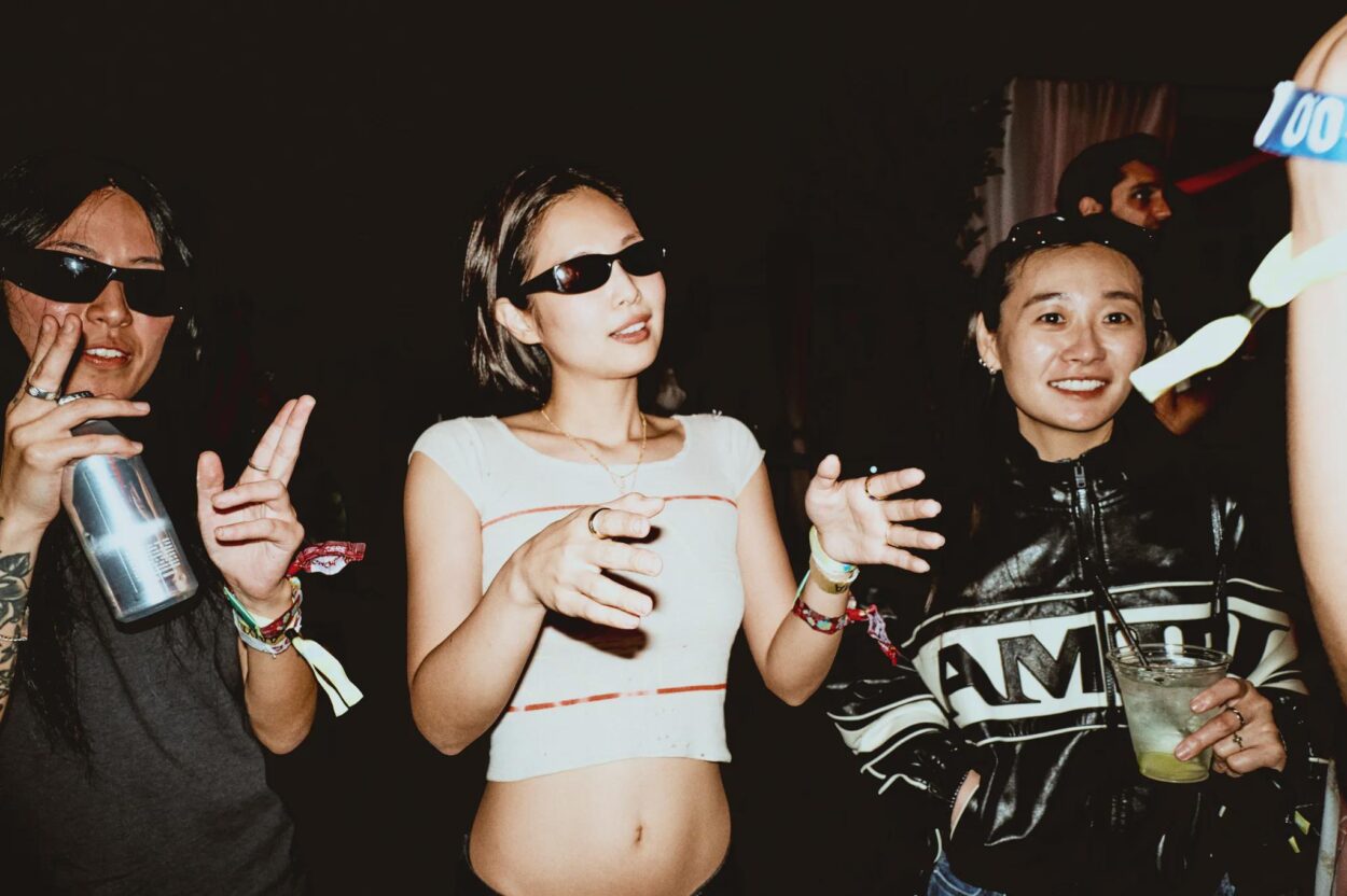 260412 Jennie @ Coachella Guess Compound Party