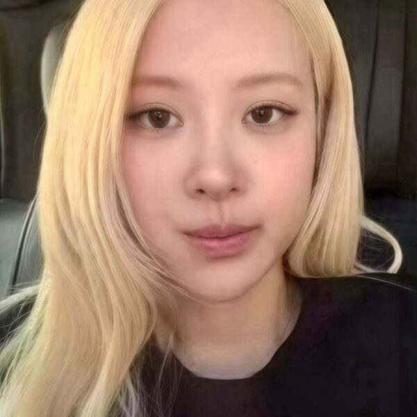 ROSÉ - ‘one year of rosie’ Busan Photocards