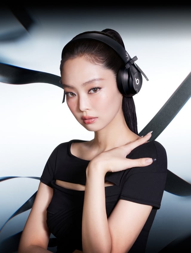 260421 Jennie Beatsbydre