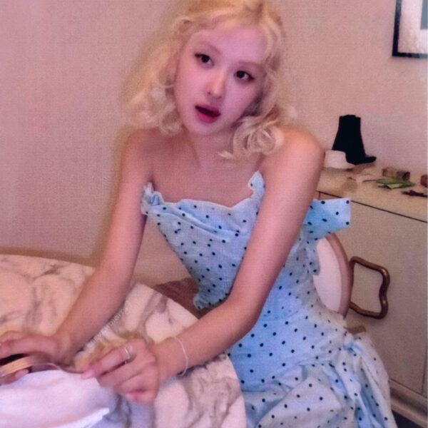 ROSÉ - ‘rosie’ Ball Cap TBL Photocard