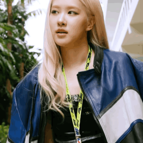 260425 F1 Paddock Club IG Update w/ ROSÉ