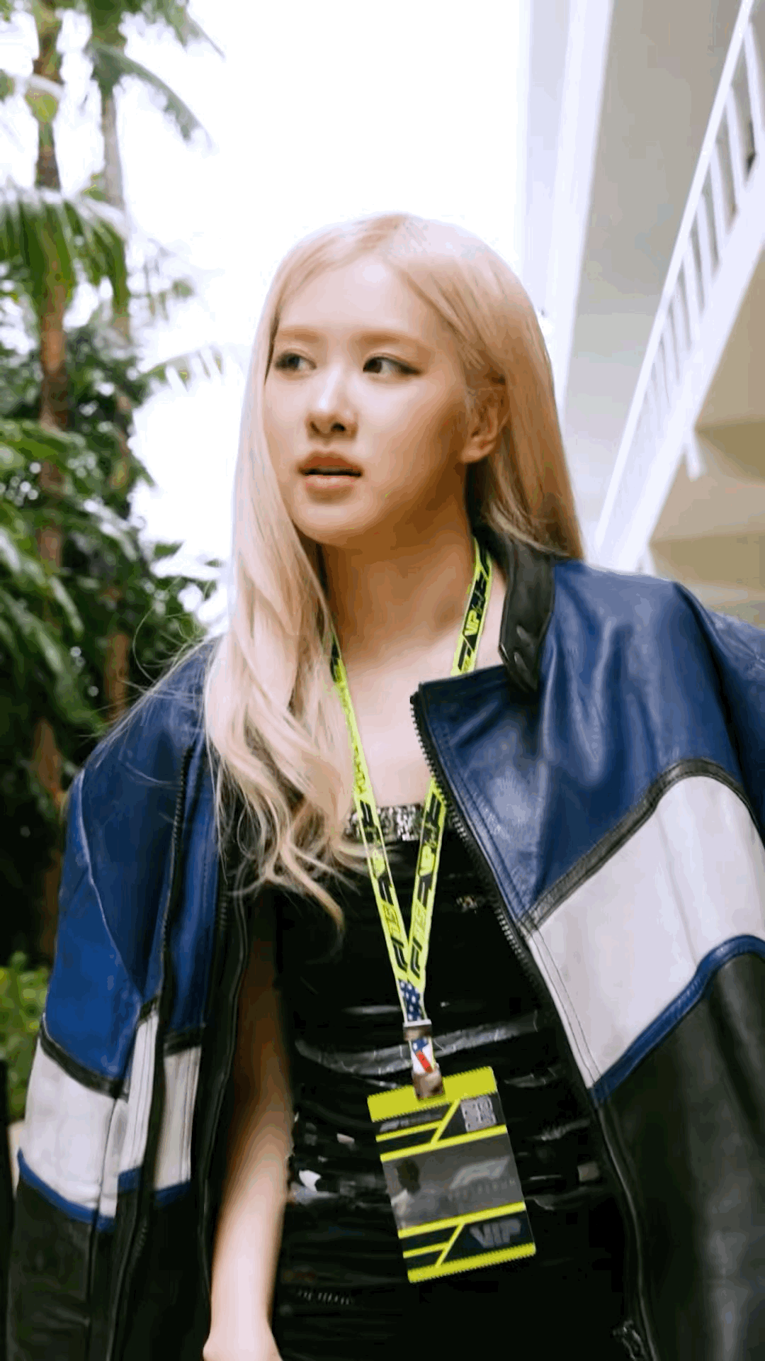 260425 F1 Paddock Club IG Update w/ ROSÉ