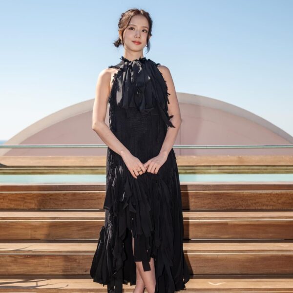 260425 canneseries IG Update w/ Jisoo