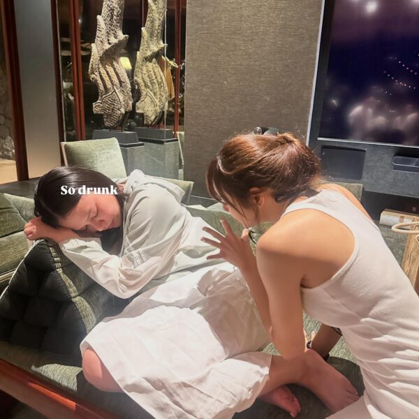 260403 ay.raa IG Update w/ Lisa