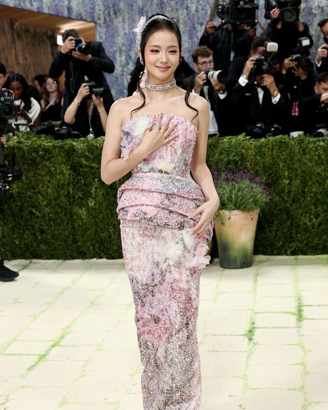 260504 - Jisoo at the 2026 Met Gala “Fashion Is Art”