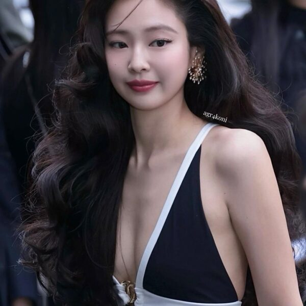 260526 Jennie