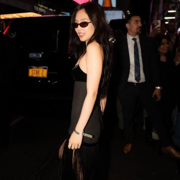 260502 Jennie