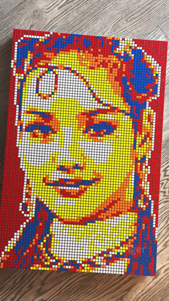 260512 I made Jisoo and Lisa using rubik's cubes
