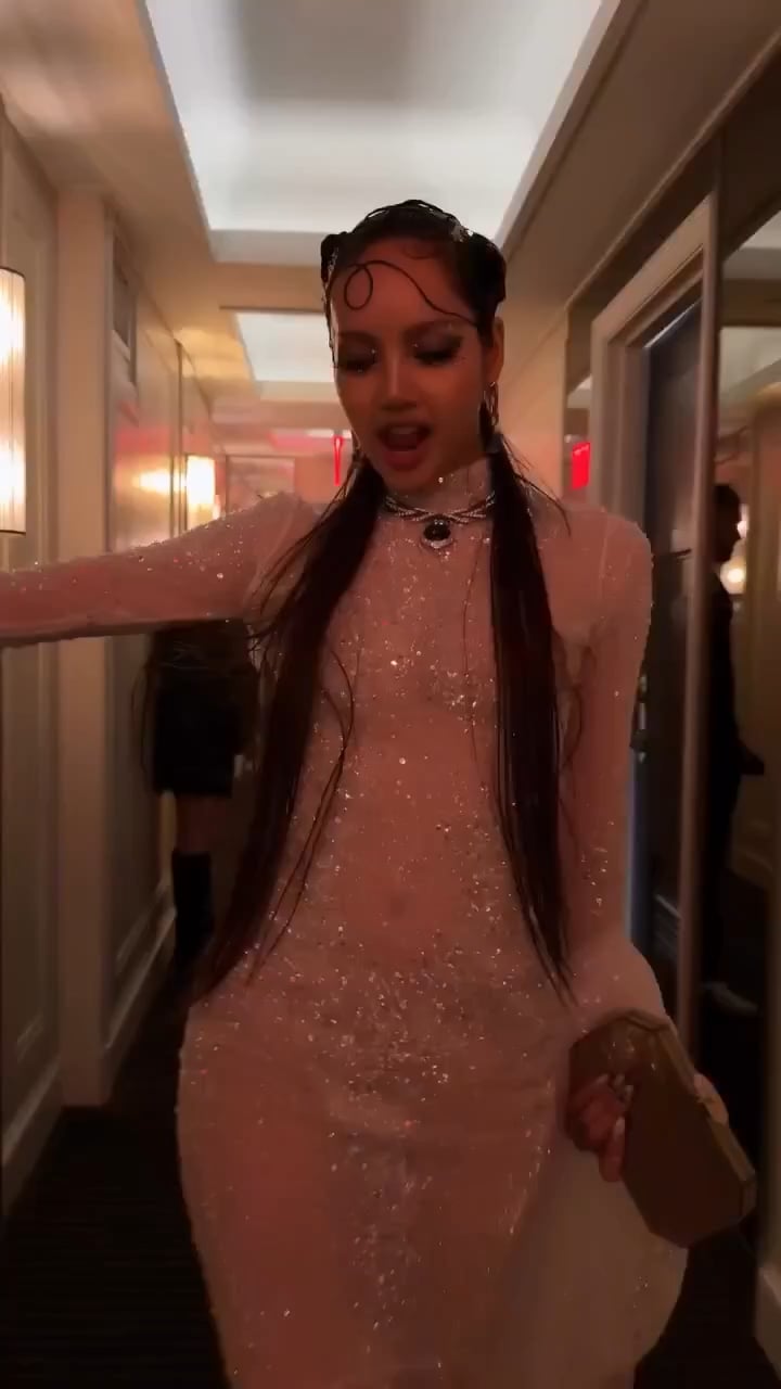 260506 Lisa IG Story Update: Ready for Met Gala 2026