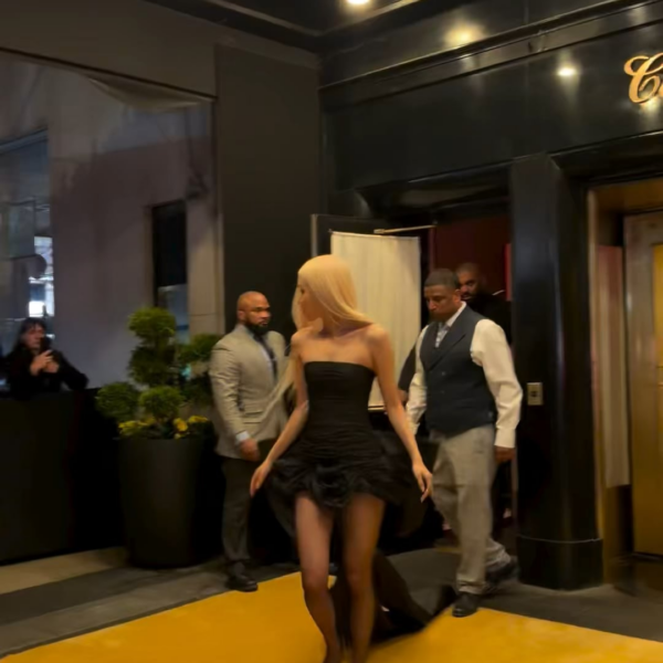 260505 ROSÉ heading out for the Met Gala Afterparty