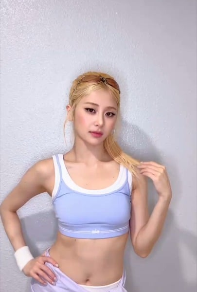 260506 Tame Impala & JENNIE - 'Dracula' Challenge by LE SSERAFIM Kim Chaewon & Huh Yunjin