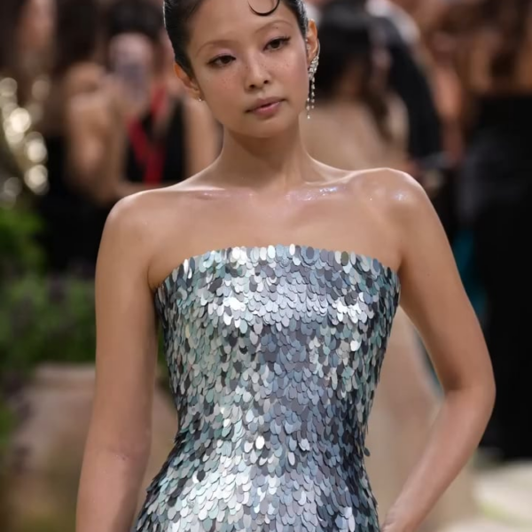 Jennie at the 2026 Met Gala at the Metropolitan Museum of Art in New York - 260505