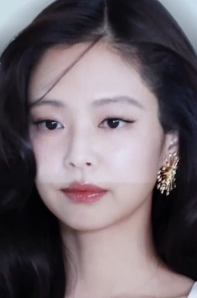 260526 JENNIE
