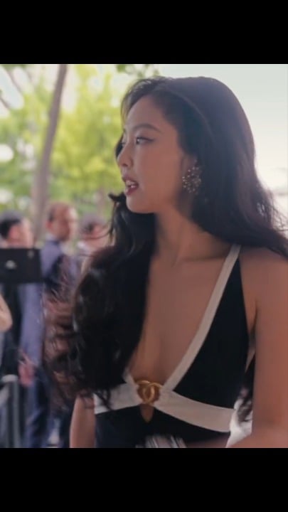 260527 CHANEL IG Update w/ Jennie