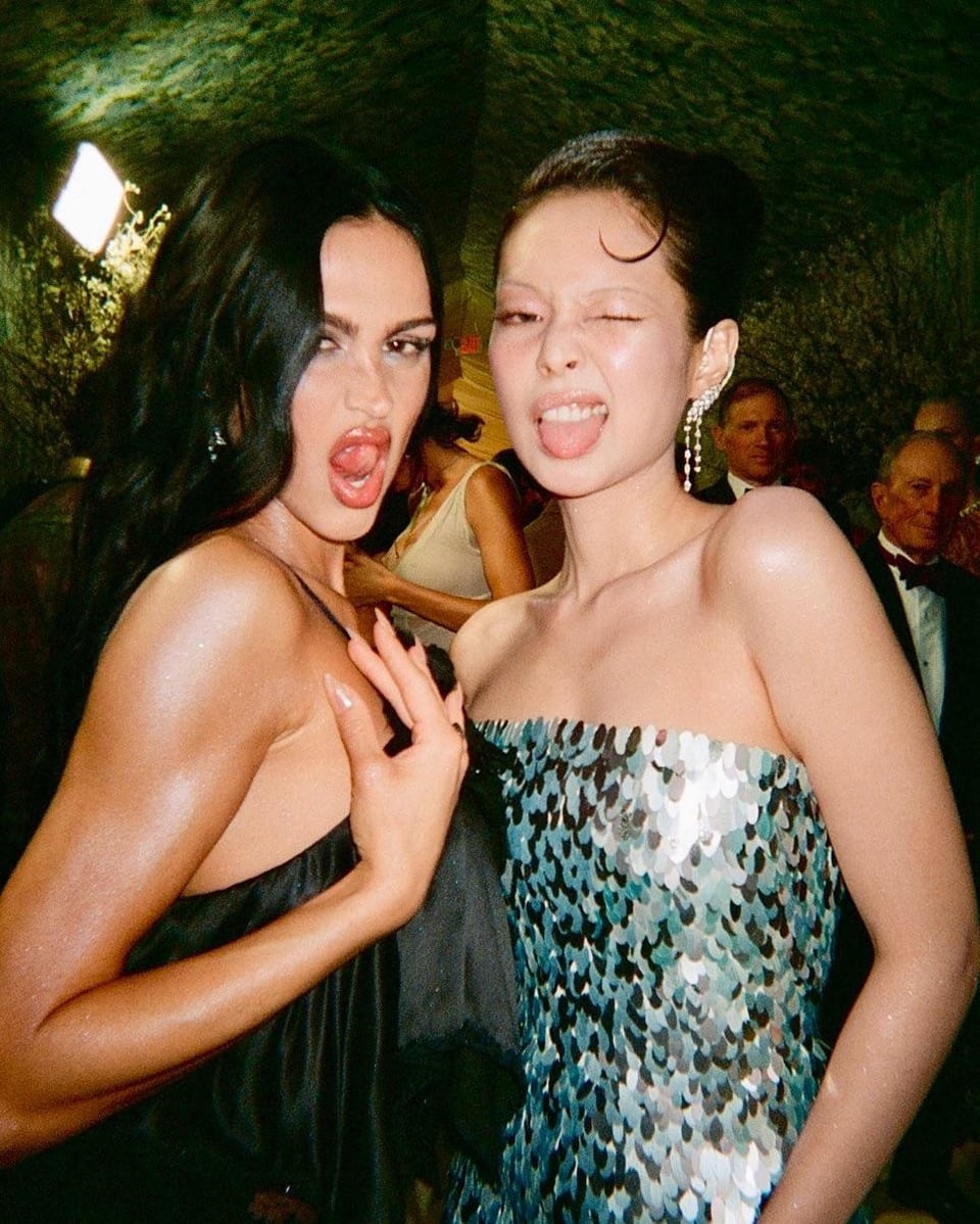 260505 Jennie with Friends at the Met Gala