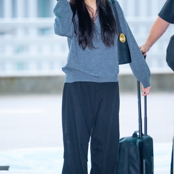 260521 Jisoo @ Incheon International Airport (Departure to Hong Kong)
