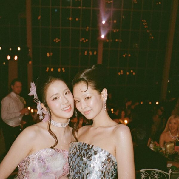 260506 alexachung IG Update w/ Jisoo & Jennie