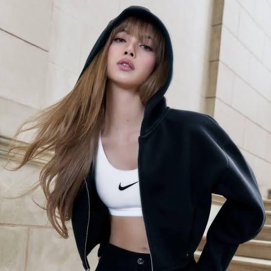 Lisa x Nike