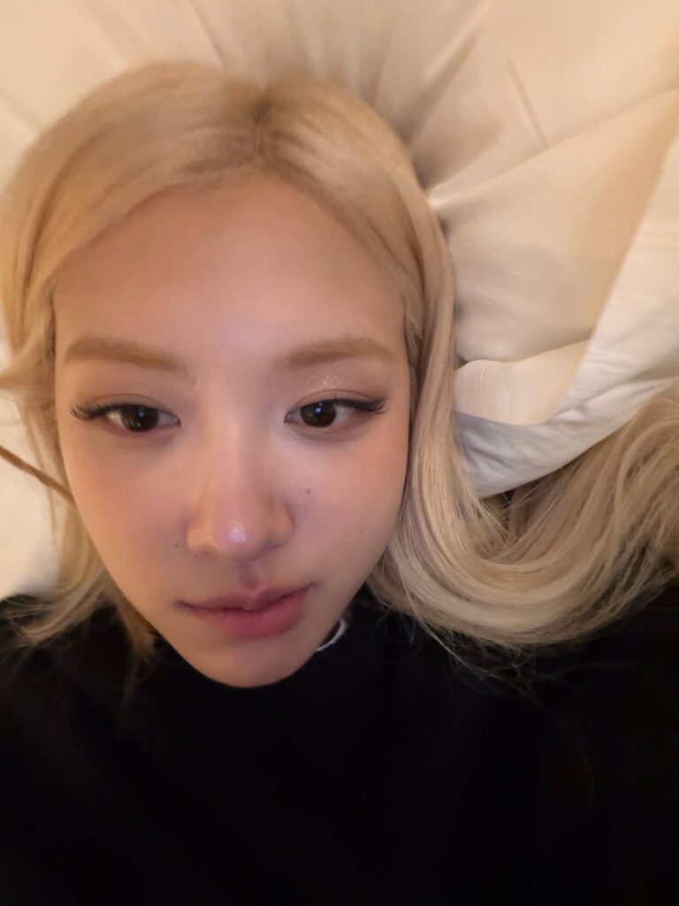 Rosé instagram update