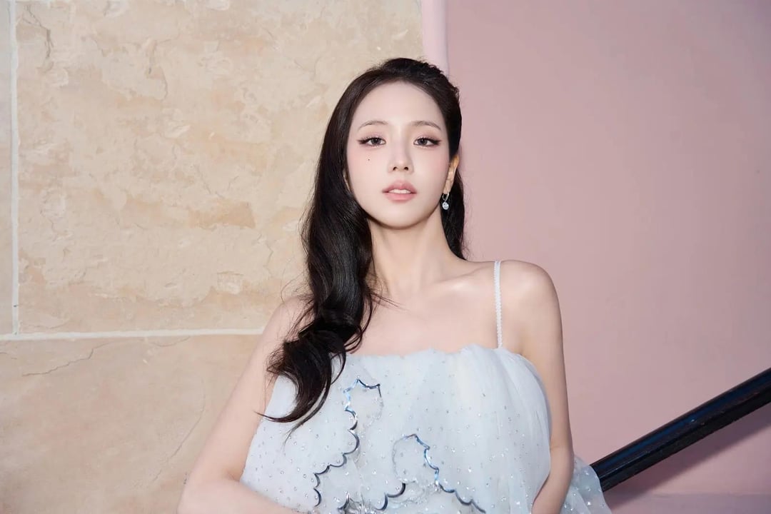 260519 Jisoo YouTube Update