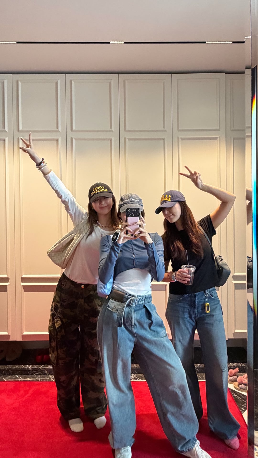 260518 Lisa IG Story Update