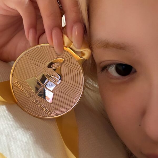 260512 Rosé IG Story Update