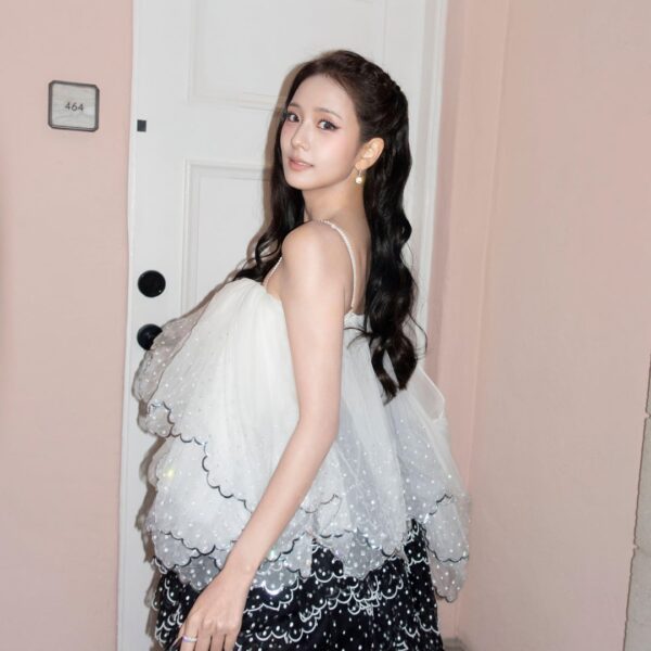 260519 JISOO APP Update [📸] JISOO at Dior Cruise 2027 (Membership)
