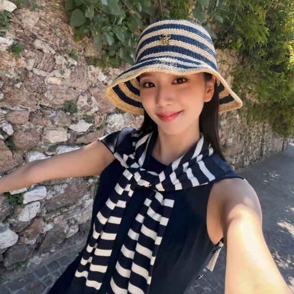 260502 Jisoo IG Update