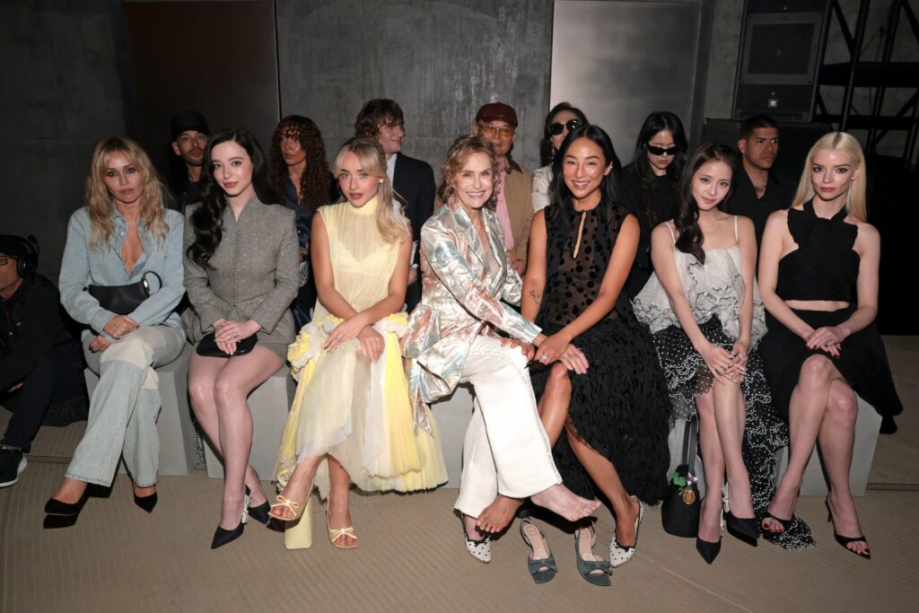 260513 Jisoo w/ Miley Cyrus, Mikey Madison, Sabrina Carpenter, Lauren Hutton, Greta Lee & Anya Taylor-Joy @ Dior Cruise 2027 Show