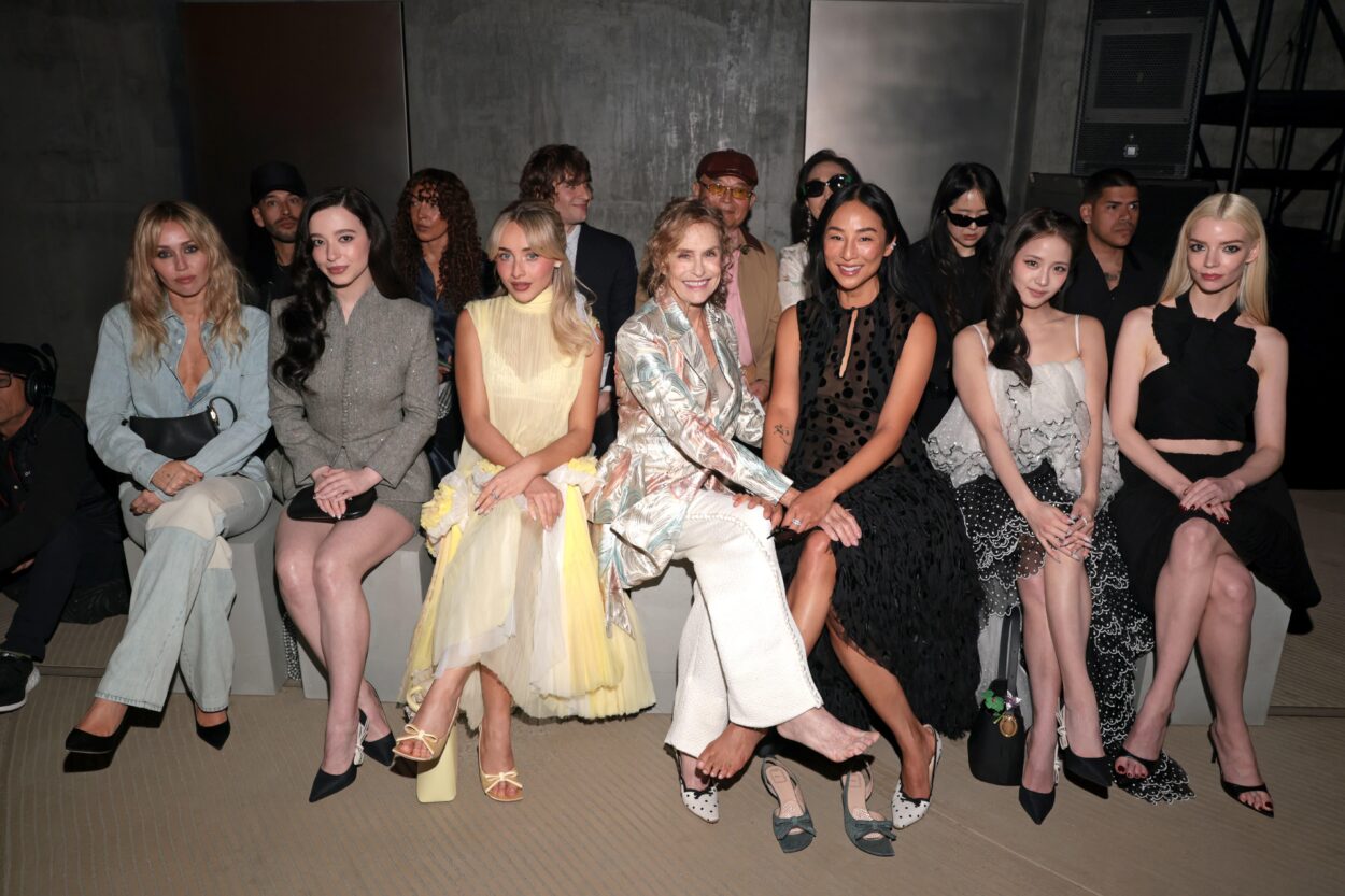 260513 Jisoo w/ Miley Cyrus, Mikey Madison, Sabrina Carpenter, Lauren Hutton, Greta Lee & Anya Taylor-Joy @ Dior Cruise 2027 Show